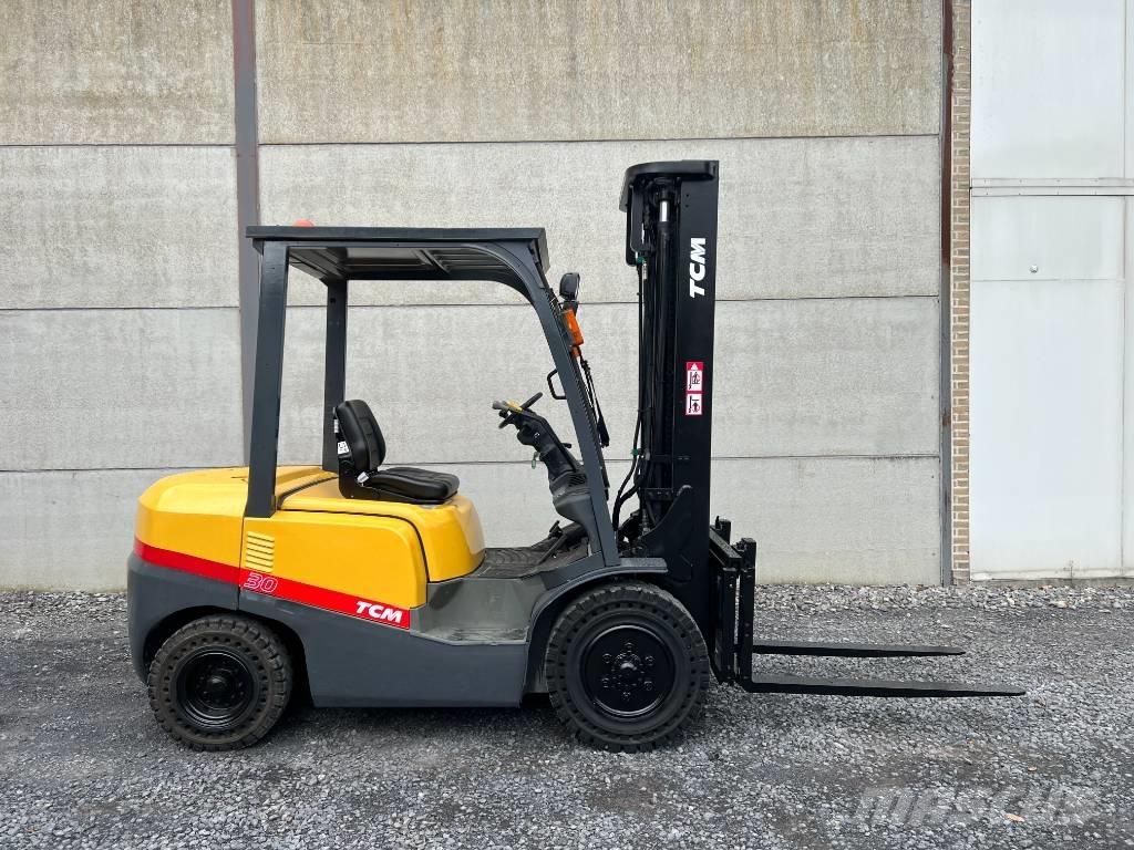 TCM FD30T3 Camiones diesel