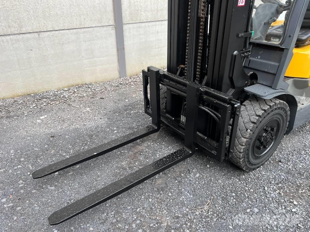 TCM FD30T3 Camiones diesel