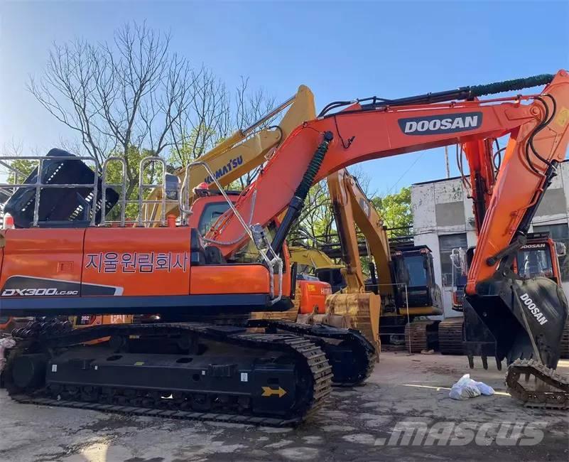 Doosan DX300LC-9C Excavadoras sobre orugas