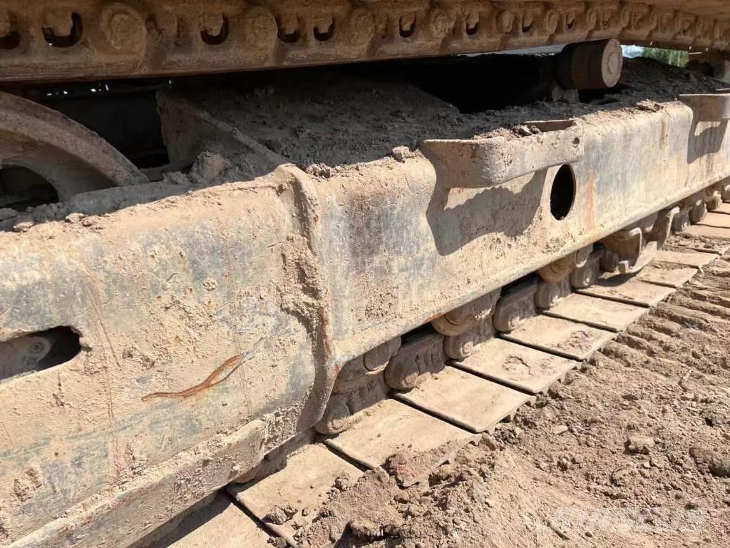 Komatsu PC 130 Excavadoras sobre orugas