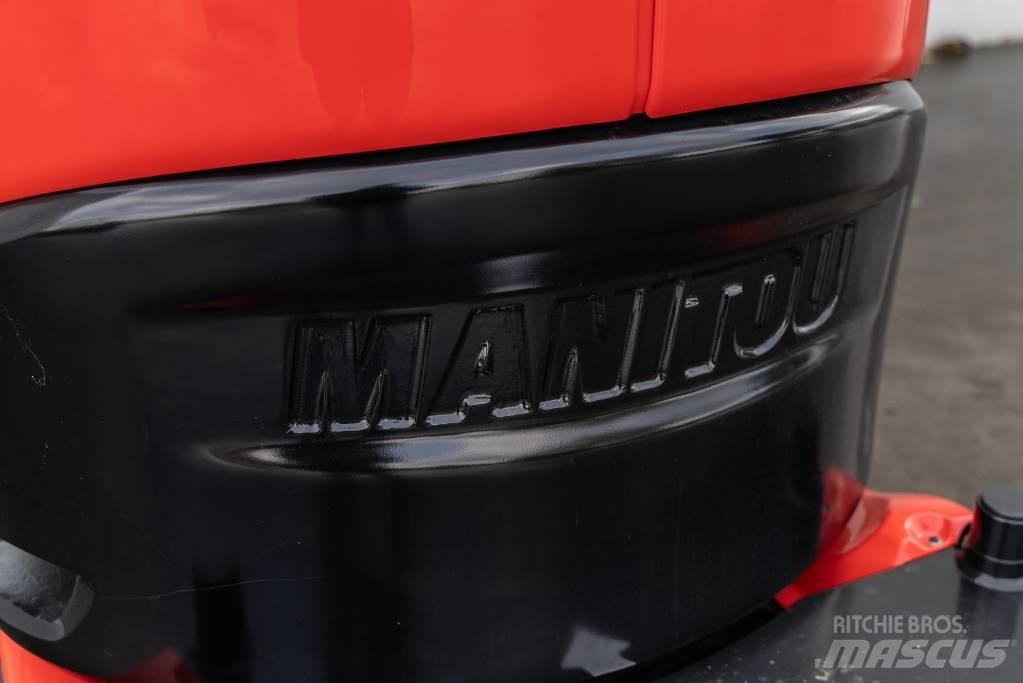 Manitou 100 VJR Plataformas con jaula de elevación