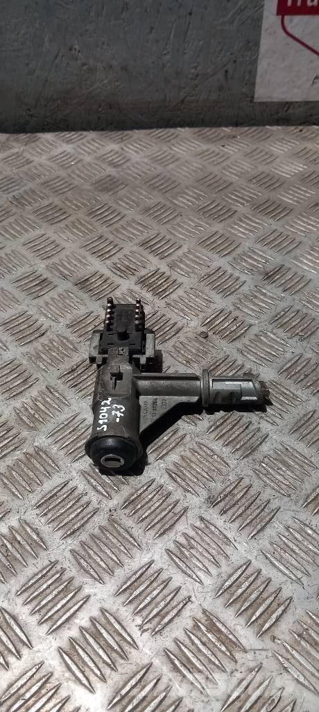 Scania R 420     1381796 Cabinas