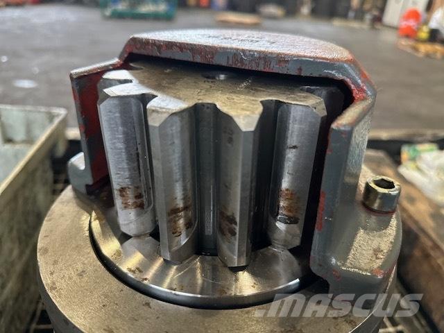 Liebherr SAT 222/220 Transmisiones