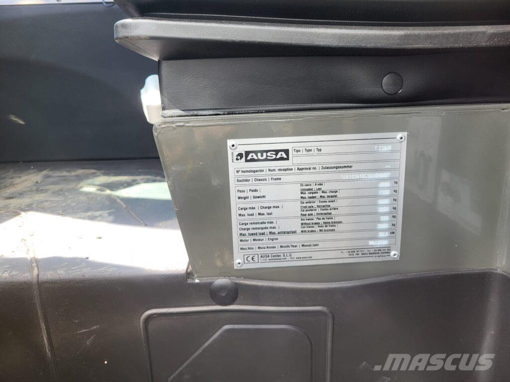 Ausa T235H Cargadoras de ruedas telescópicas