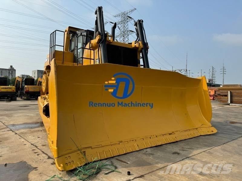 CAT D 10 R Buldozer sobre oruga