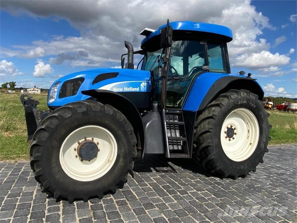 New Holland T 7055 Tractores