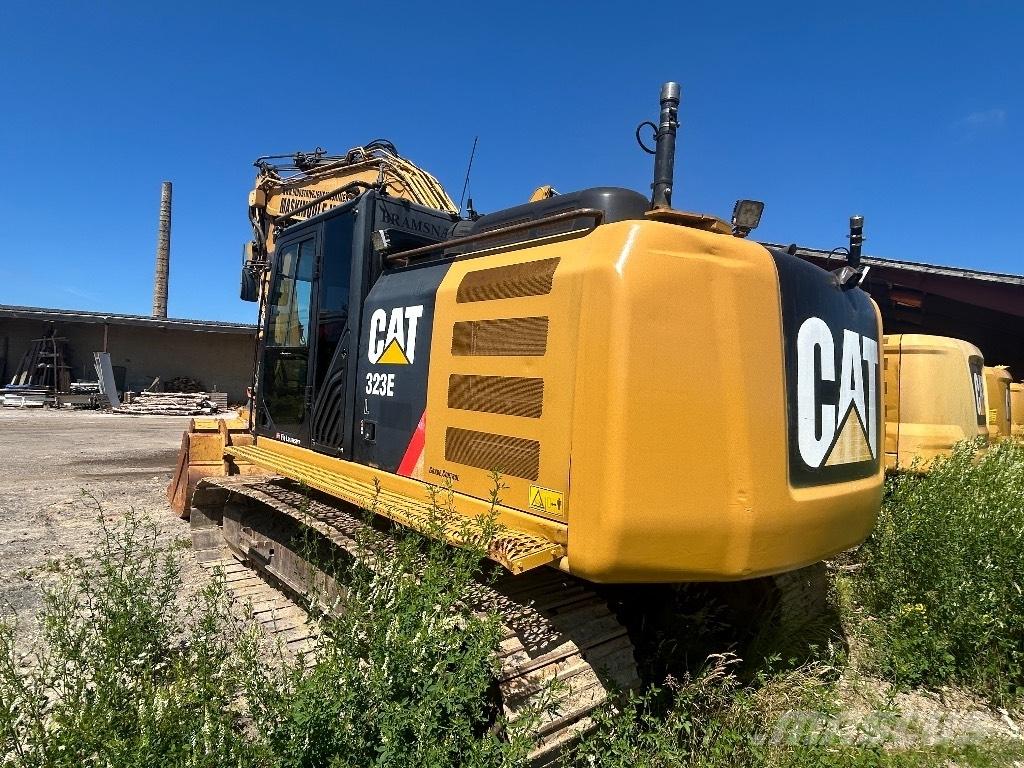 CAT 323 EL Excavadoras sobre orugas