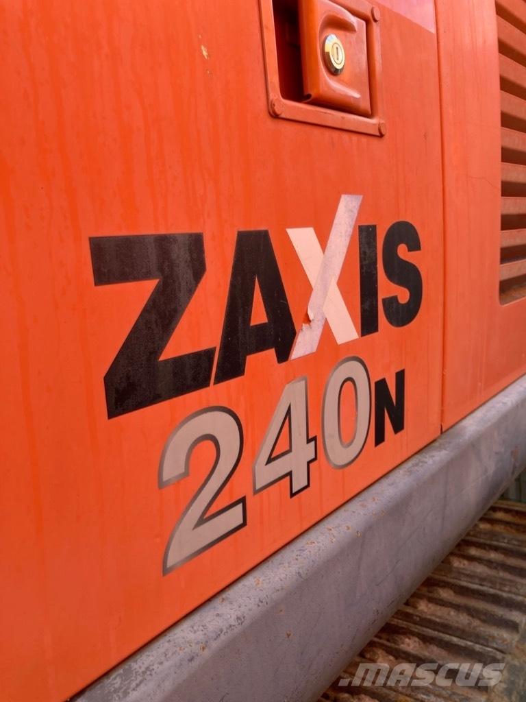 Hitachi ZX 240 Excavadoras sobre orugas