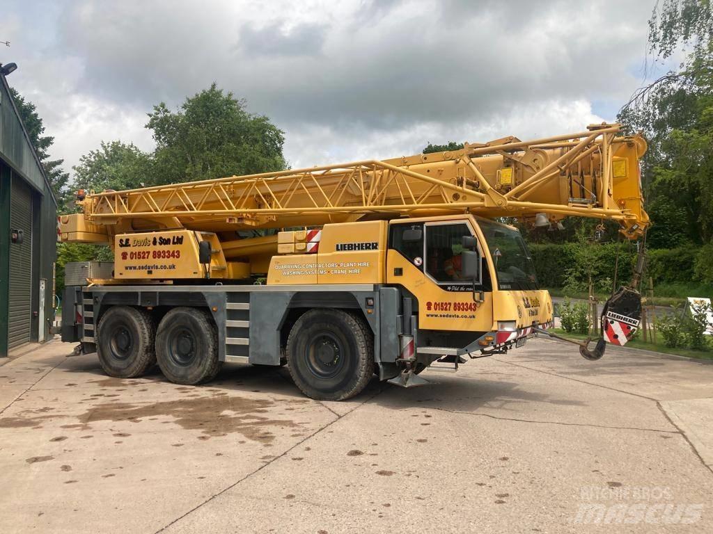 Liebherr 1055 Grúas todo terreno