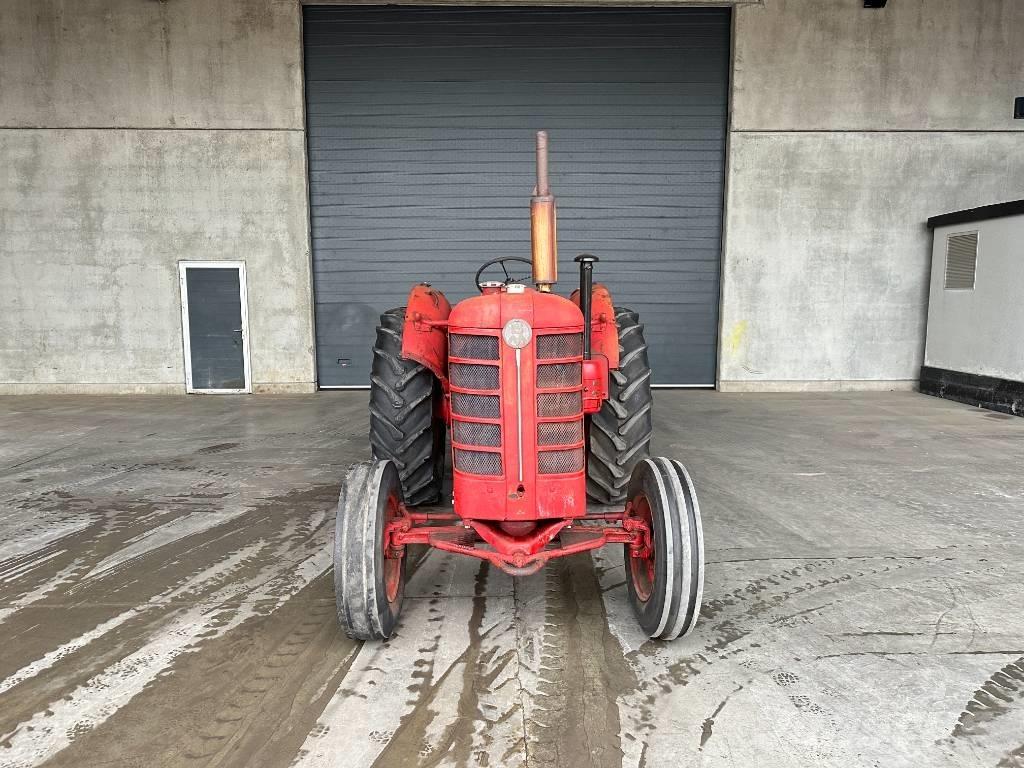 Volvo BM 470 Tractores