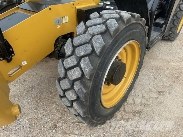 CAT TL1055D Carretillas telescópicas