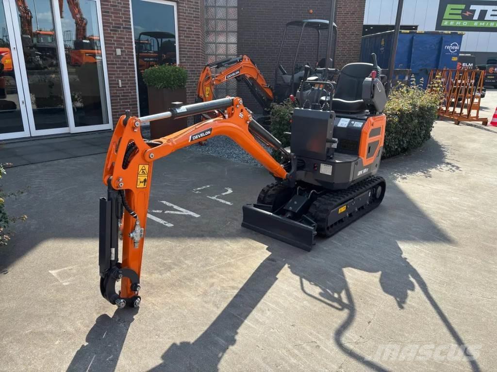 Develon DX10Z-7 Miniexcavadoras