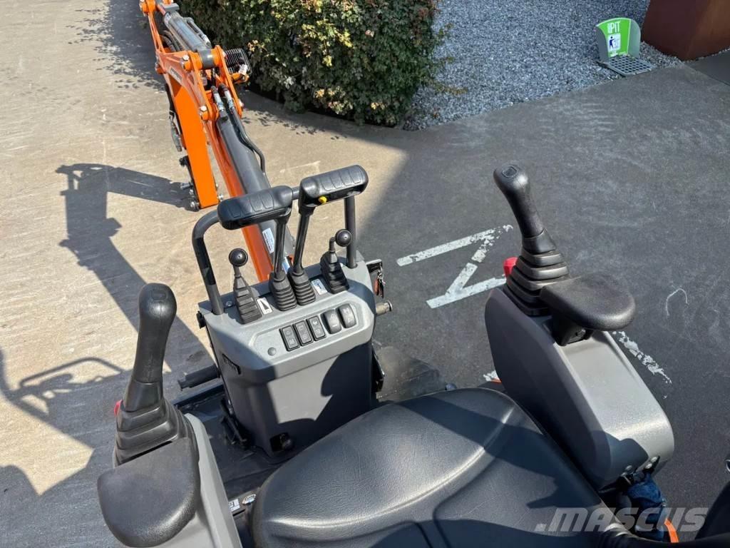 Develon DX10Z-7 Miniexcavadoras