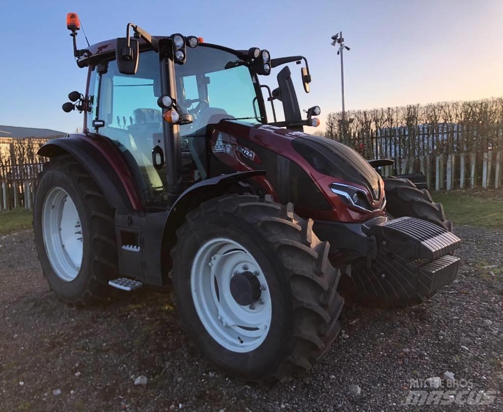 Valtra G125EA Tractores