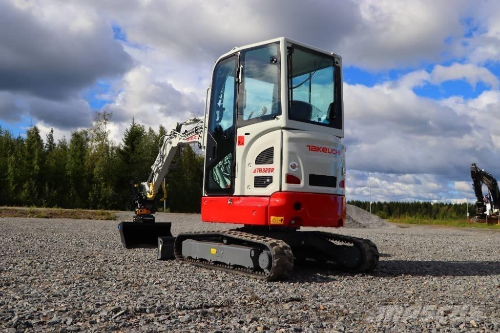 Takeuchi TB325R Miniexcavadoras
