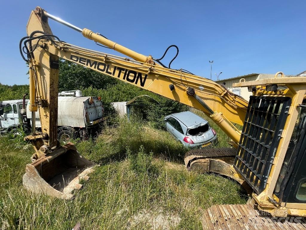 Komatsu PC210LC-6K Excavadoras sobre orugas