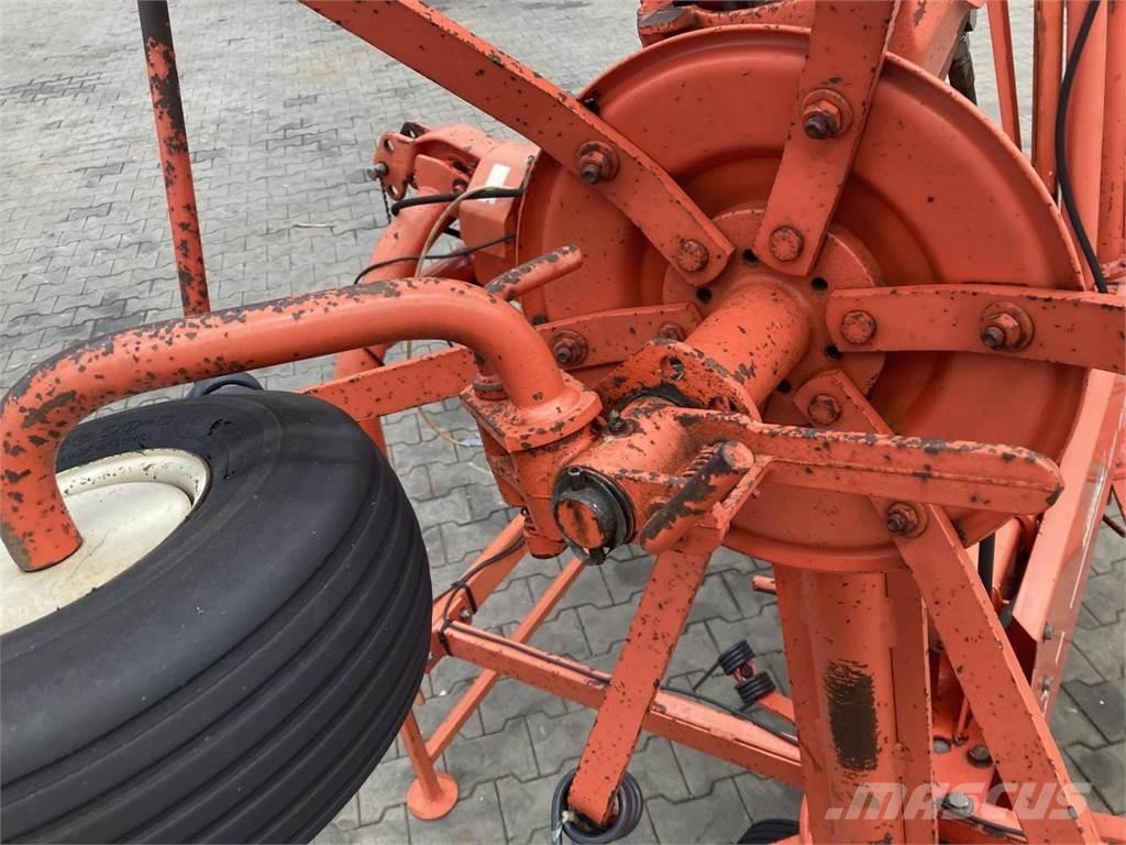 Kuhn GF 6301 MH Rastrilladoras y rastrilladoras giratorias