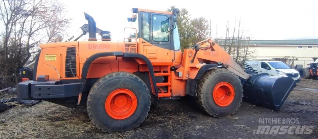 Doosan DL 300 Cargadoras sobre ruedas