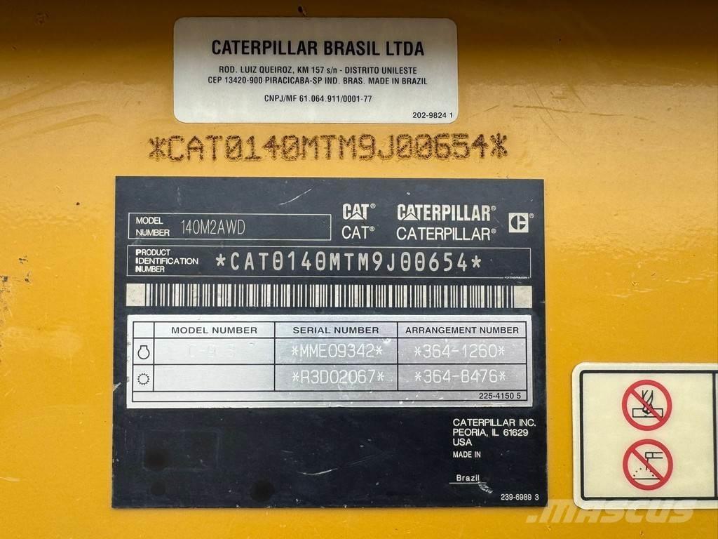 CAT 140M2 AWD Niveladoras
