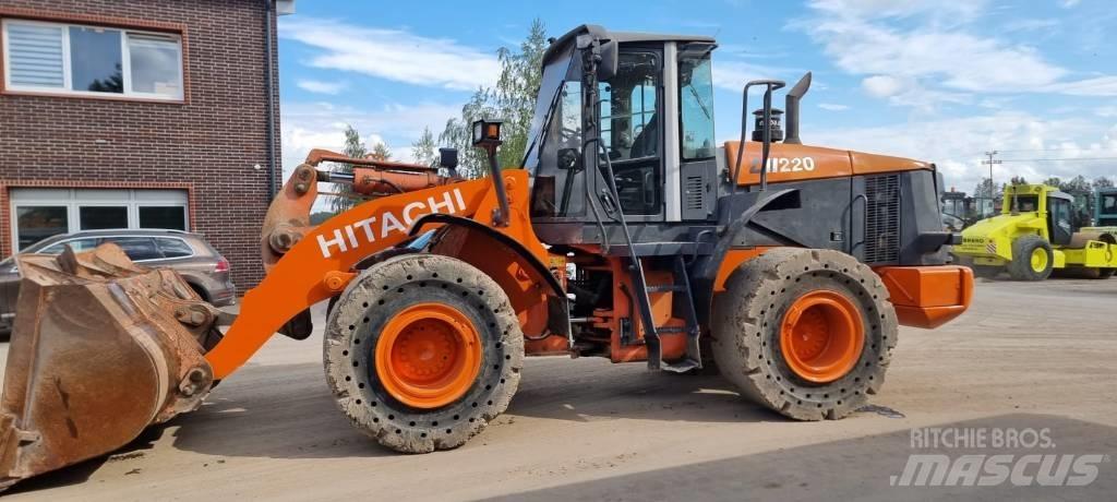 Hitachi ZX 220 Cargadoras sobre ruedas