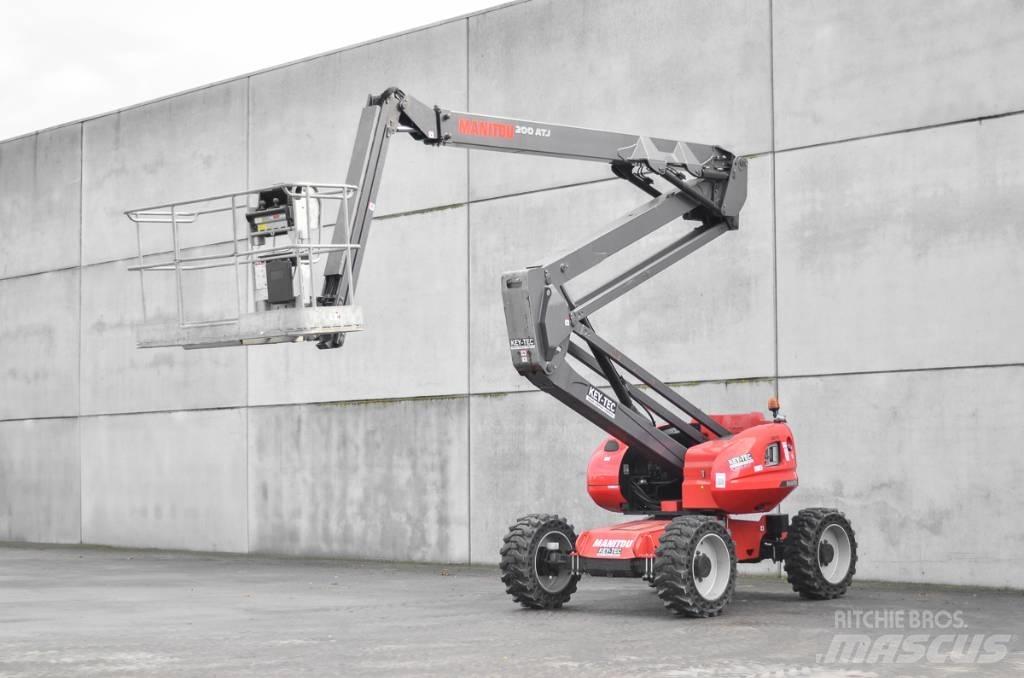 Manitou 200 ATJ Plataformas con brazo de elevación manual