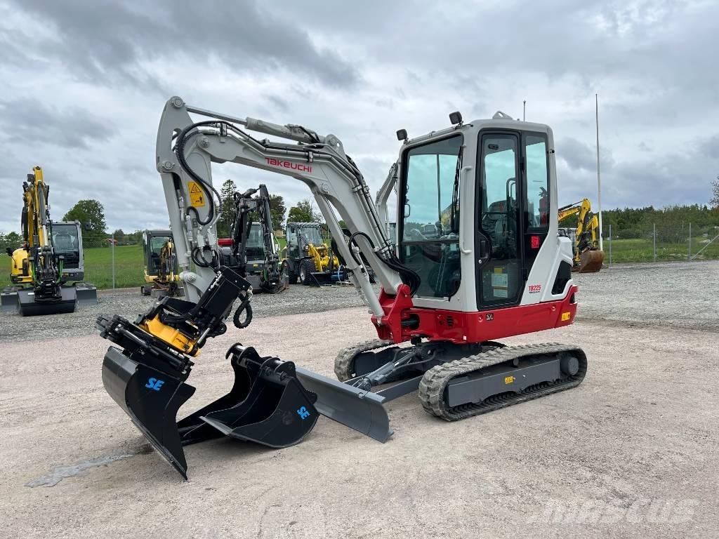 Takeuchi TB225 Miniexcavadoras