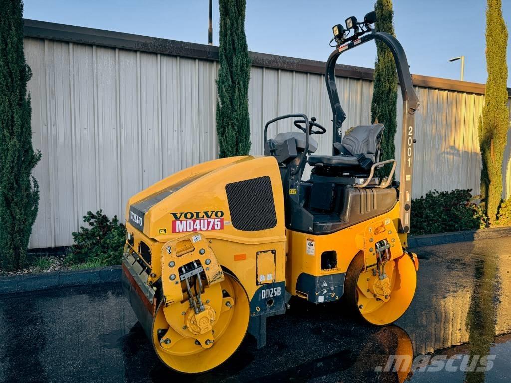 Volvo DD 25 B Rodillos de doble tambor