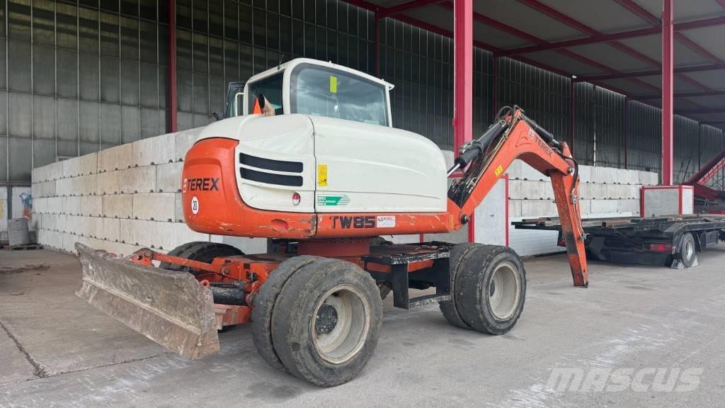 Yanmar TW 85 Excavadoras de ruedas