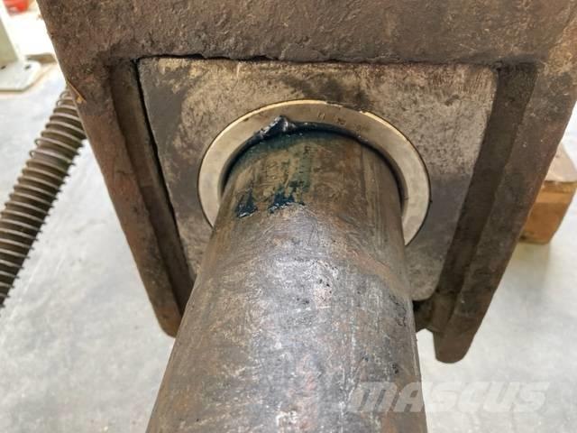 Montabert BRH 900 Martillos hidráulicos