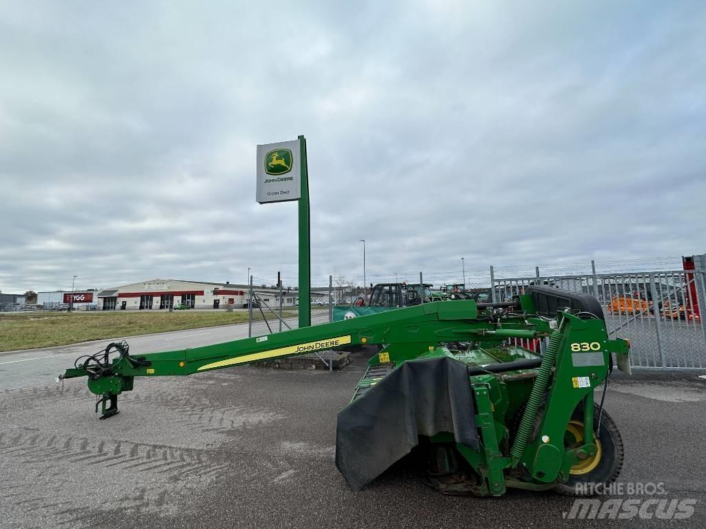 John Deere 830 Segadoras acondicionadoras