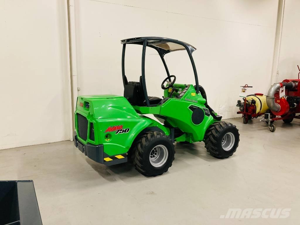 Avant 750 Minicargadoras