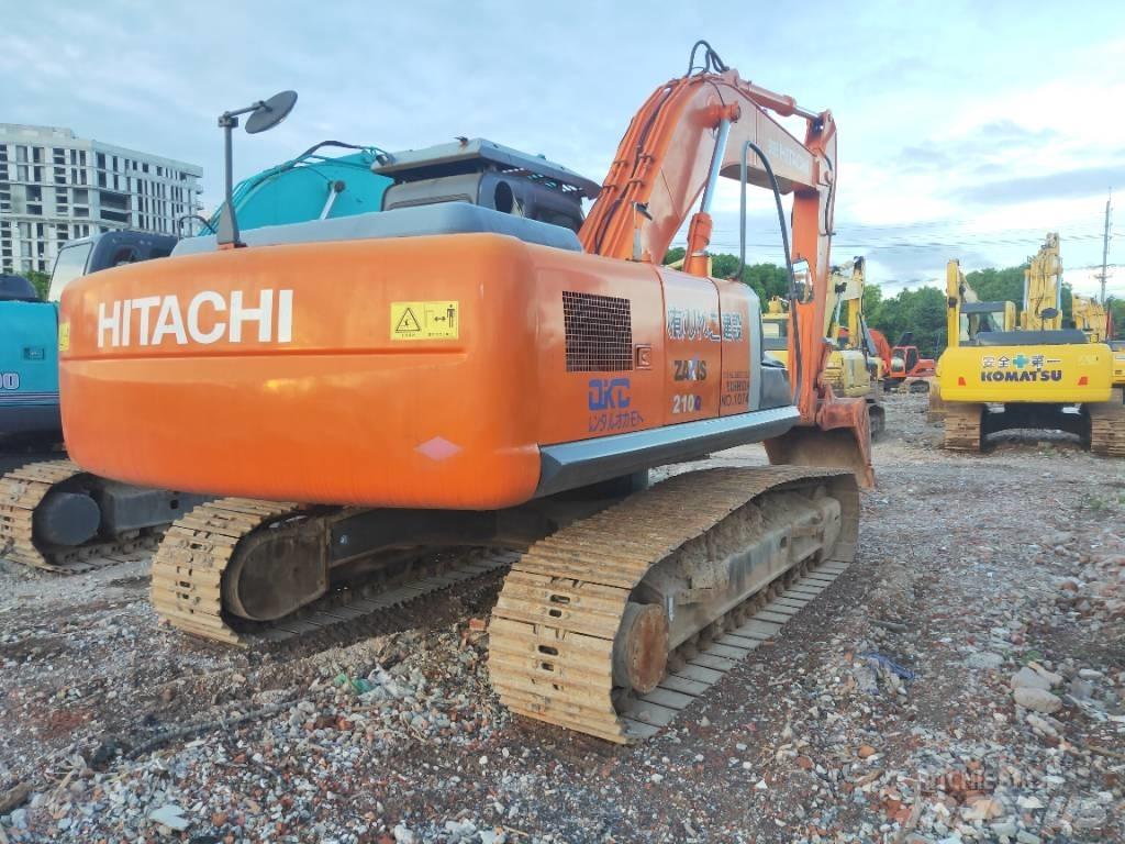 Hitachi ZX 210 Excavadoras sobre orugas