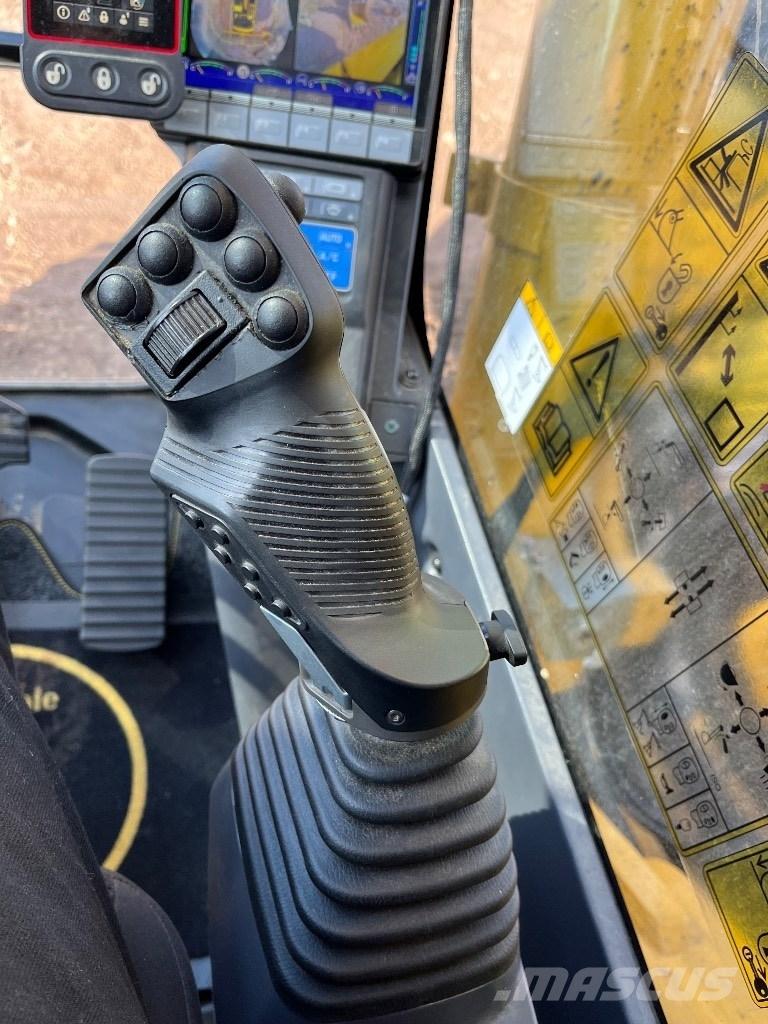 Komatsu HB 365LC-3E0 Excavadoras sobre orugas