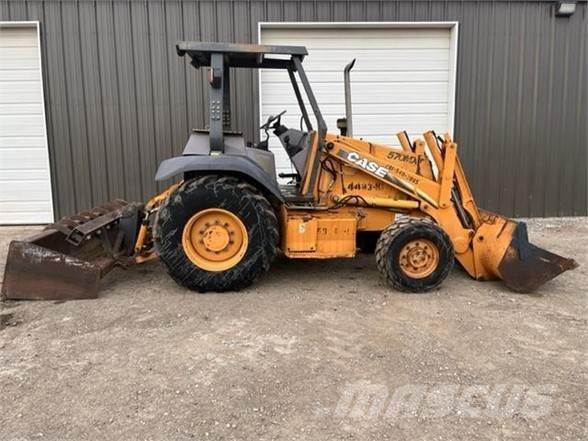 CASE 570M XT Cargadoras sobre ruedas