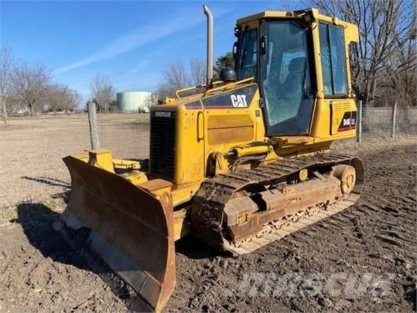 CAT D4G XL Buldozer sobre oruga