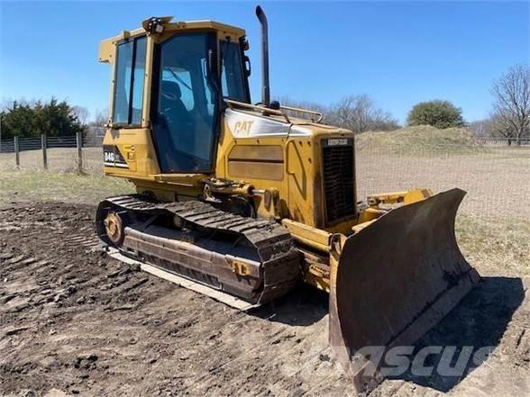 CAT D4G XL Buldozer sobre oruga
