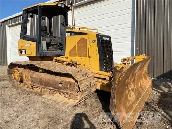CAT D5K LGP Buldozer sobre oruga