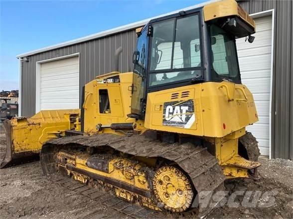 CAT D6K LGP Buldozer sobre oruga
