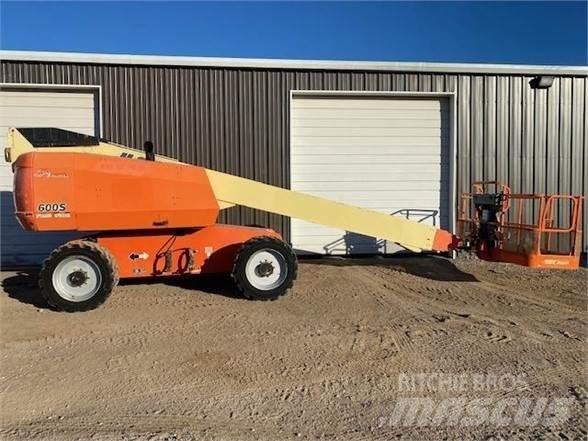 JLG 600S Plataformas con brazo de elevación telescópico