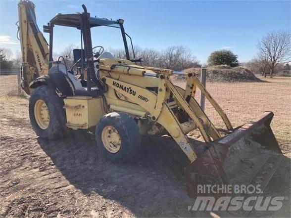 Komatsu WB140 Retrocargadoras