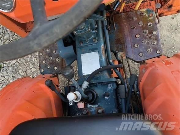 Kubota B7100 Tractores