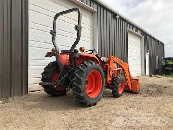 Kubota L3200 Tractores