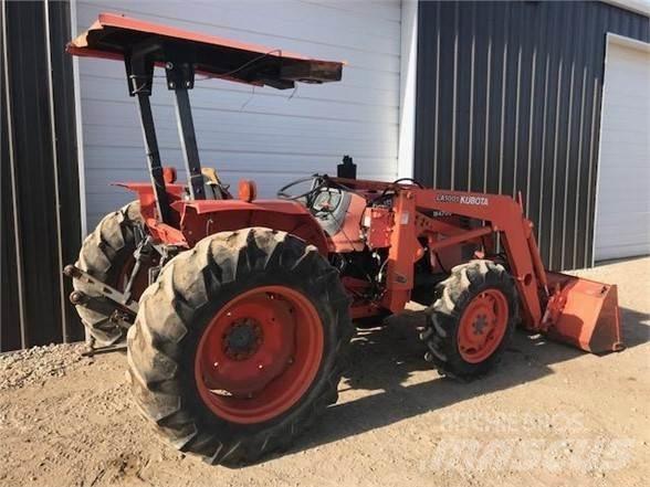 Kubota M4700 Tractores