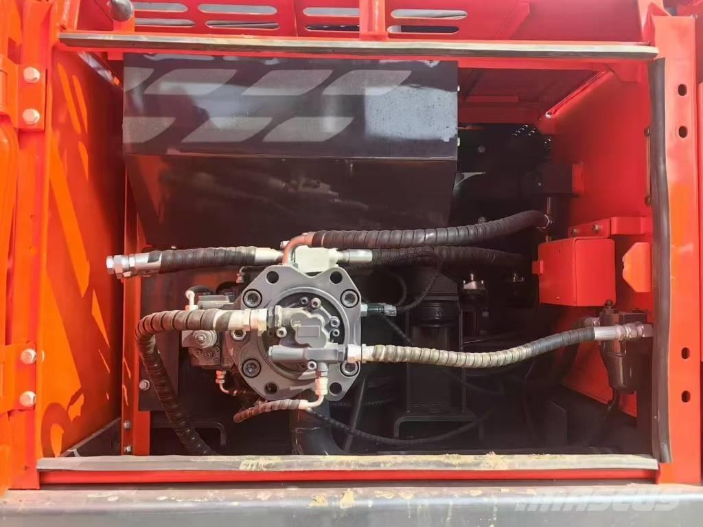 Doosan DX 225 LC Excavadoras sobre orugas