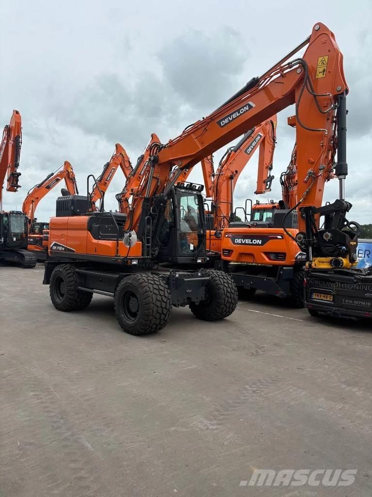 Develon DX140W-7 Excavadoras de ruedas