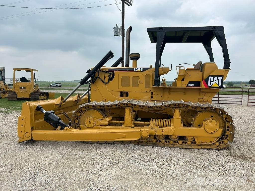 CAT D 6 C Buldozer sobre oruga