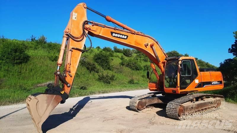 Daewoo S255 LC Excavadoras sobre orugas