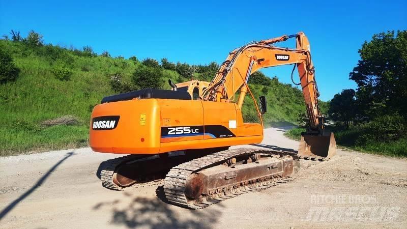 Daewoo S255 LC Excavadoras sobre orugas