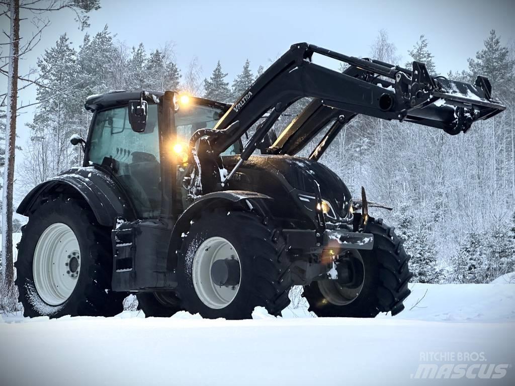 Valtra T 174 Tractores