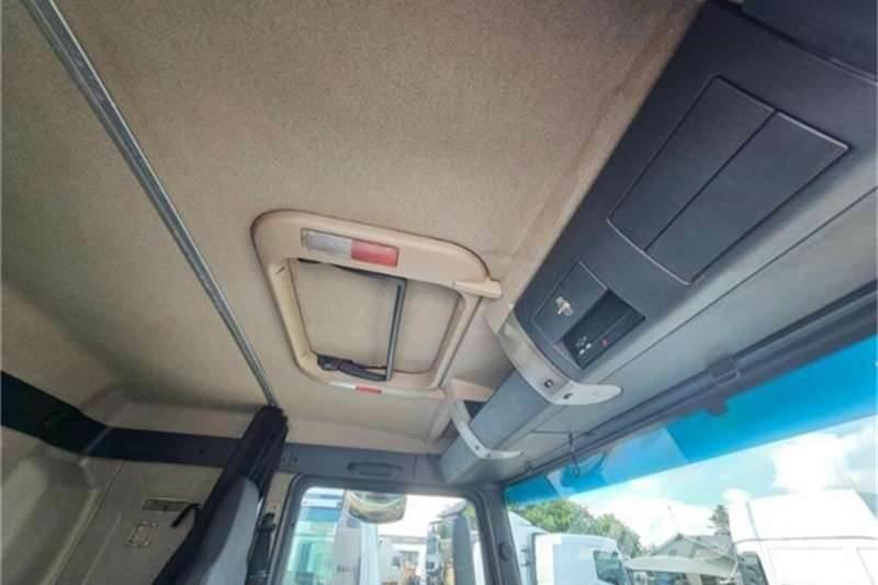 MAN 27 SERIES Otros camiones